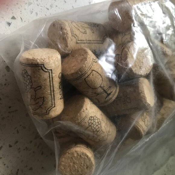 Bag of Corks Crafting - Picture 3 of 3